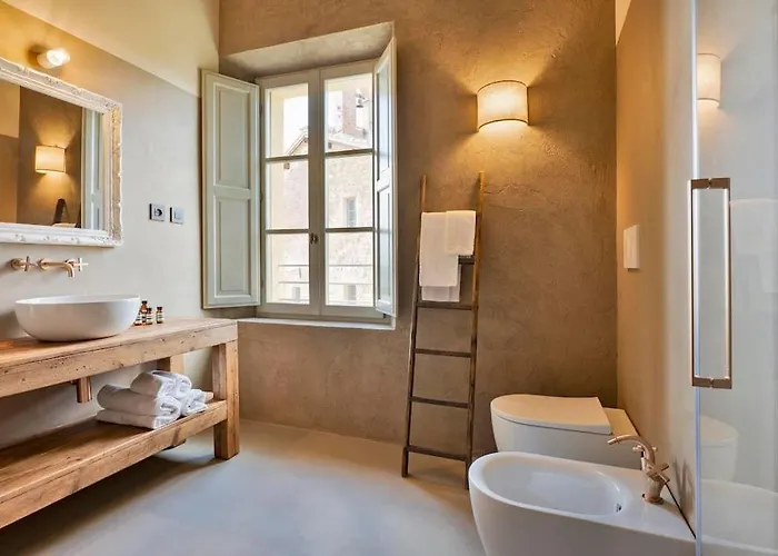 Exclusive Mami Villa Siena