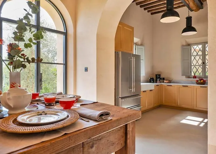 Exclusive Mami Villa Siena