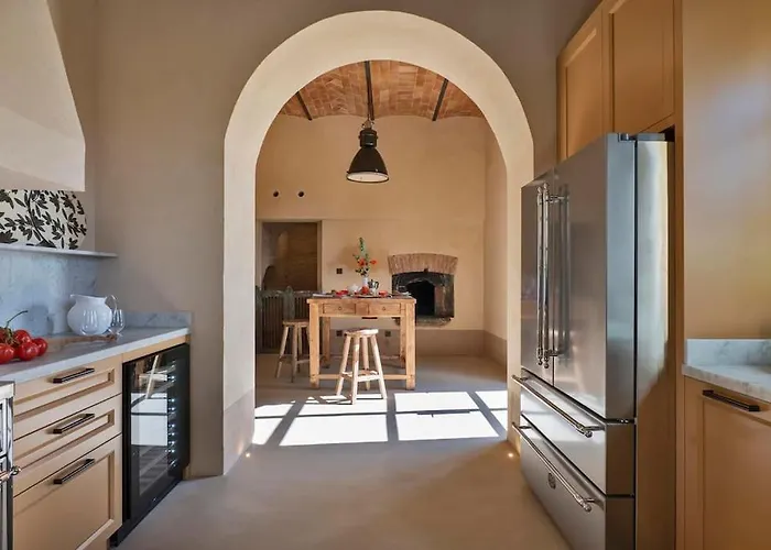 Exclusive Mami Villa Siena