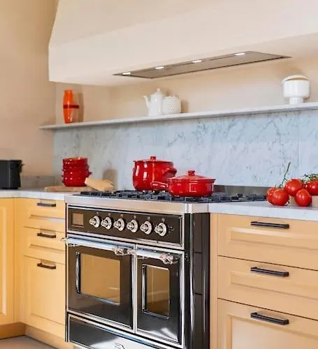 Exclusive Mami Villa Siena