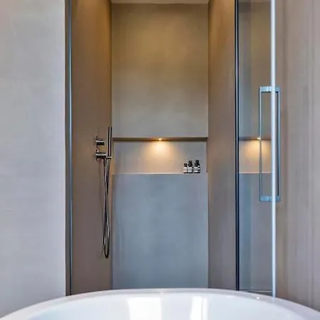 Exclusive Mami Villa Siena